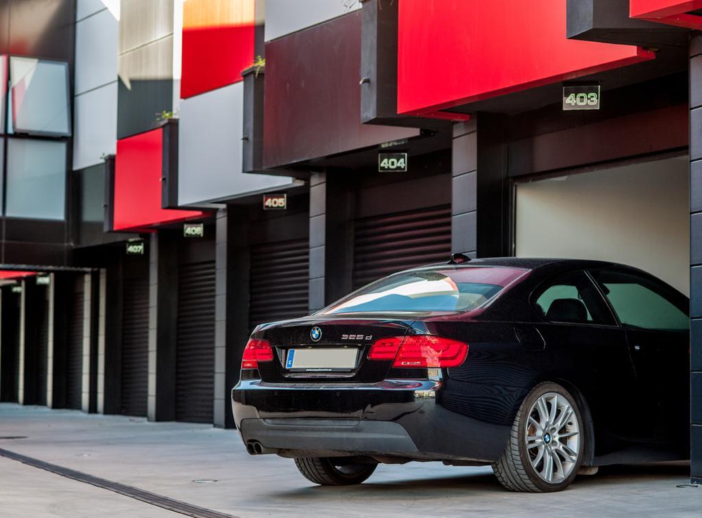 Hotel Loob Madrid (Adults Only) Torrejón de Ardoz Dış mekan fotoğraf